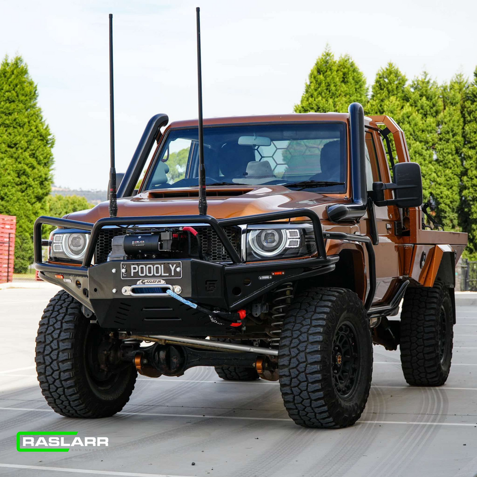 70 Series Toyota Landcruiser POOLY Bull Bar