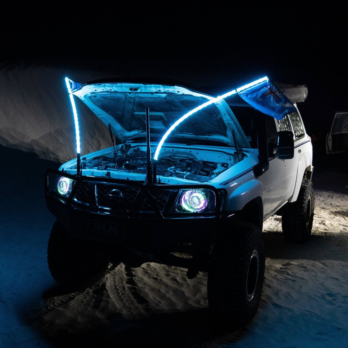 Bushdoof - 5ft LED Whip Lights - 4X4OC™ | 4x4 Offroad Centre