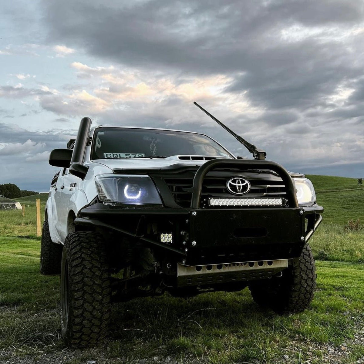 Bushdoof - Toyota Hilux N70 Bi - LED Projector Headlights - 4X4OC™ | 4x4 Offroad Centre