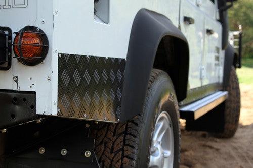 Front Runner - Land Rover Defender 110 (1983 - 2016) Sill Protector / Black - by Front Runner - 4X4OC™ | 4x4 Offroad Centre