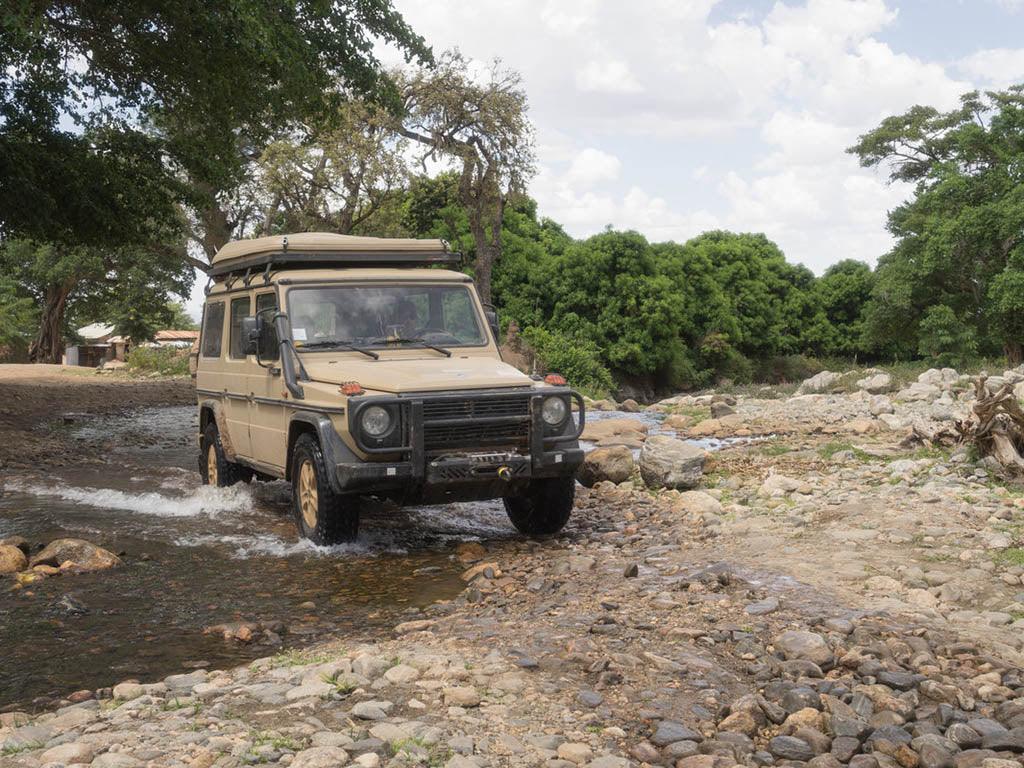 Front Runner - Mercedes Gelandewagen G Class (1979 - 2017) Slimline II Roof Rack Kit - by Front Runner - 4X4OC™ | 4x4 Offroad Centre