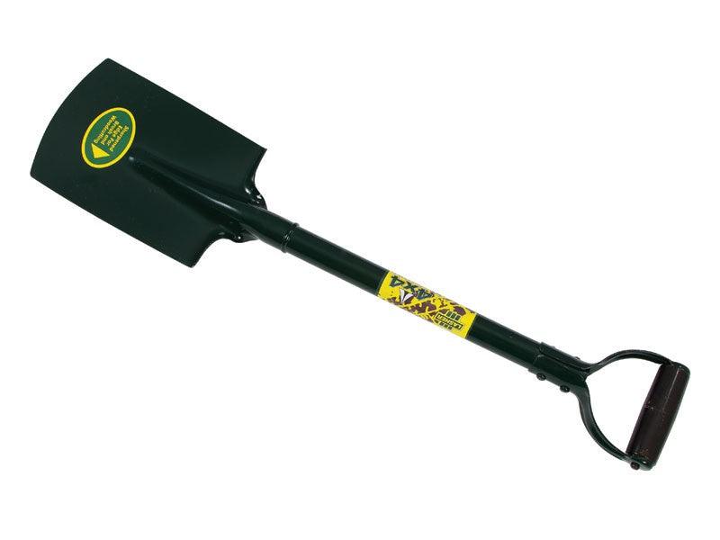 Front Runner - Spade/Shovel with Axe Edge - 4X4OC™ | 4x4 Offroad Centre