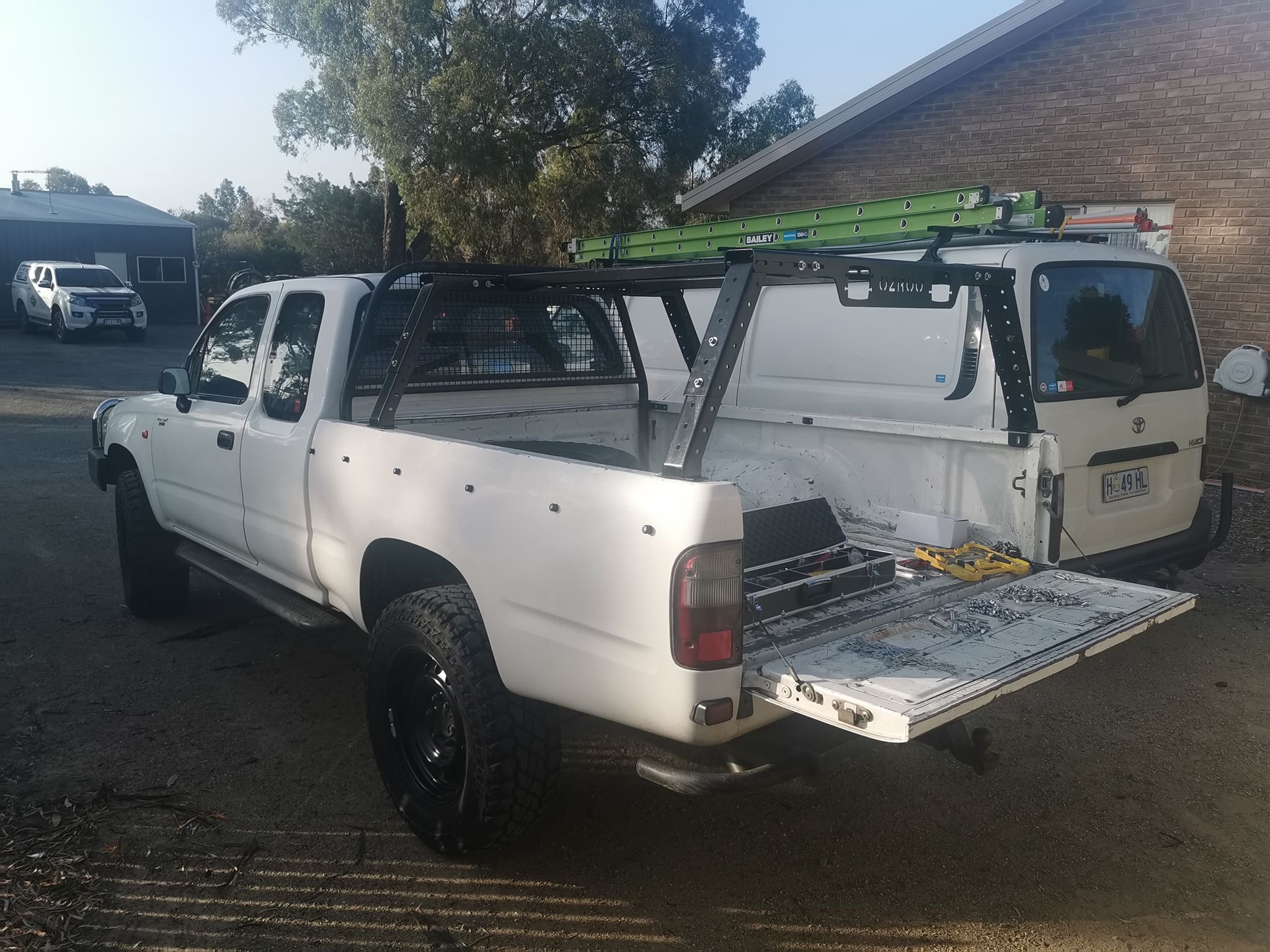 OzRoo - Toyota Hilux (2015 - 2024) OzRoo Tub Rack - Half Height & Full Height - 4X4OC™ | 4x4 Offroad Centre