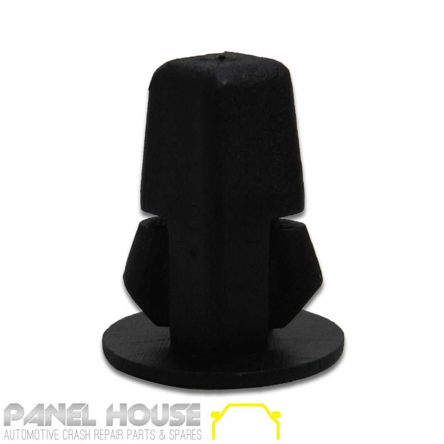 Panel House - Mud Flap CLIP SET 8 Wheel Grommet Plastic Push Rivet Fits Toyota HILUX 05 - 14 - 4X4OC™ | 4x4 Offroad Centre