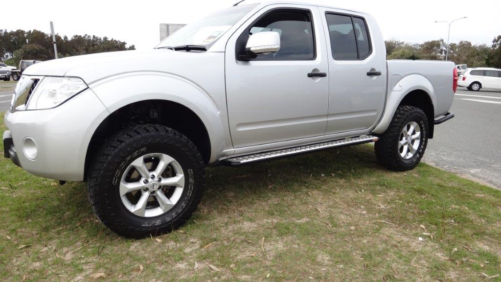 PHAT Bars - Navara D40 Rock Sliders / Side Steps - Ally Step - 4X4OC™ | 4x4 Offroad Centre