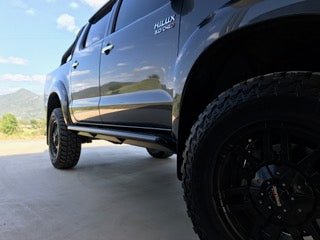 PHAT Bars - Toyota Hilux N70 ANGLED Rock Sliders / Side Steps - P/C Ally Checkerplate Tread - 4X4OC™ | 4x4 Offroad Centre